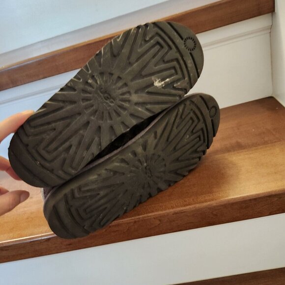 Ugg Lattice Cardy knit gray boots women's in size 5 - Picture 6 of 7